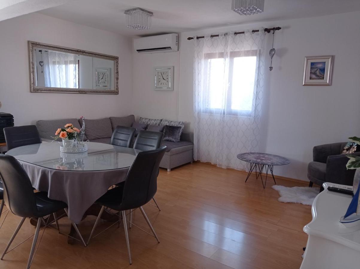 Apartments Anita Nečujam Εξωτερικό φωτογραφία